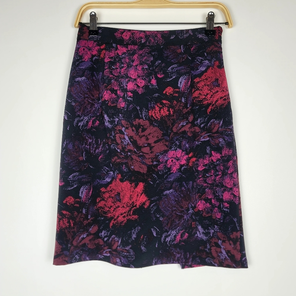 Elie Tahari floral skirt with back pleating burgundy